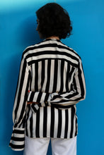 Load image into Gallery viewer, Το πουκάμισο του Αγίου Βαλεντίνου